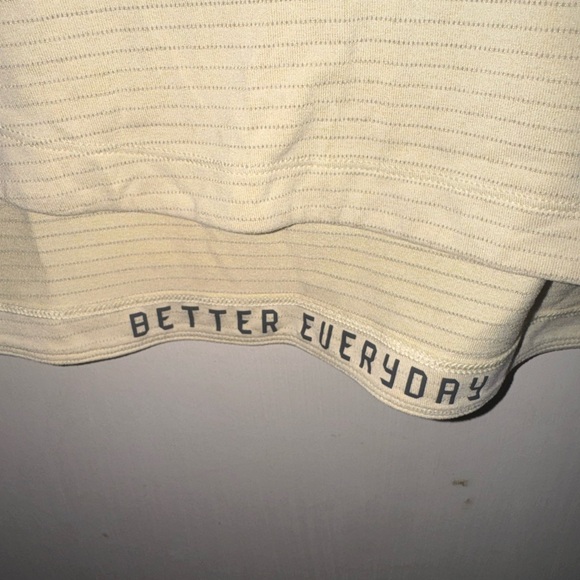 Licensed to train men’s lulu yellow shirt - Picture 5 of 5